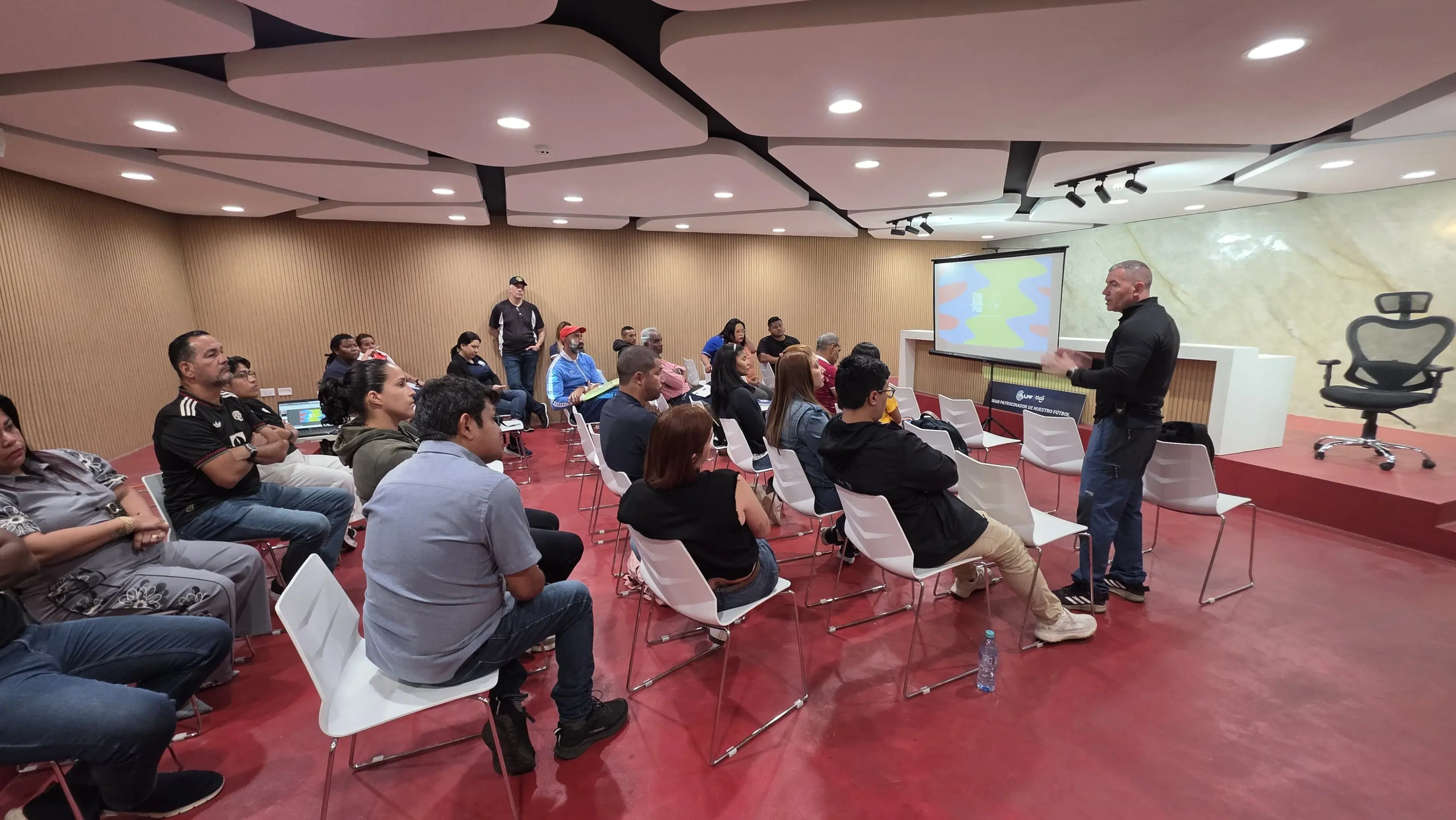 Estamos A Otro Nivel: Panamá 2026 afina detalles en sus instalaciones deportivas