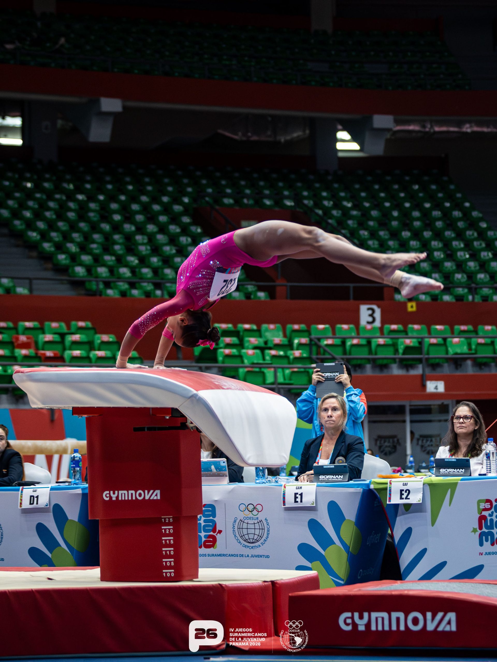 Gymnastics dresses up in style with the youth medalist stars at the JSJ Panama 2026