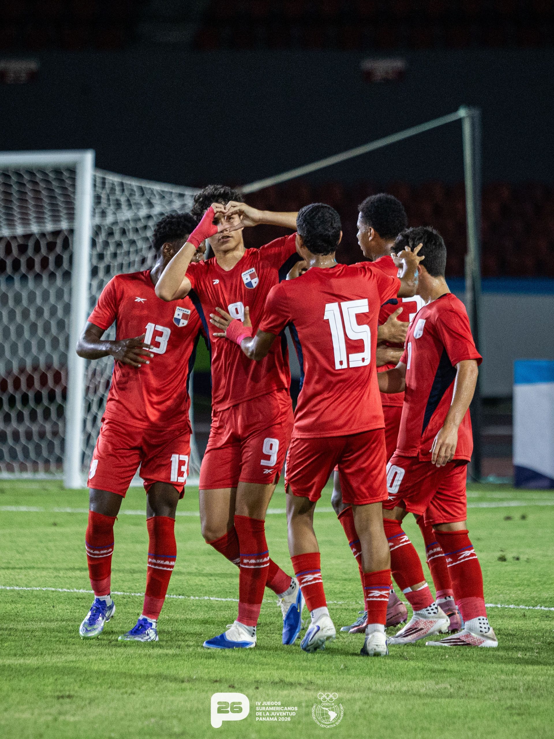 Panamá vence a Bolivia y sigue en la carrera por la medalla