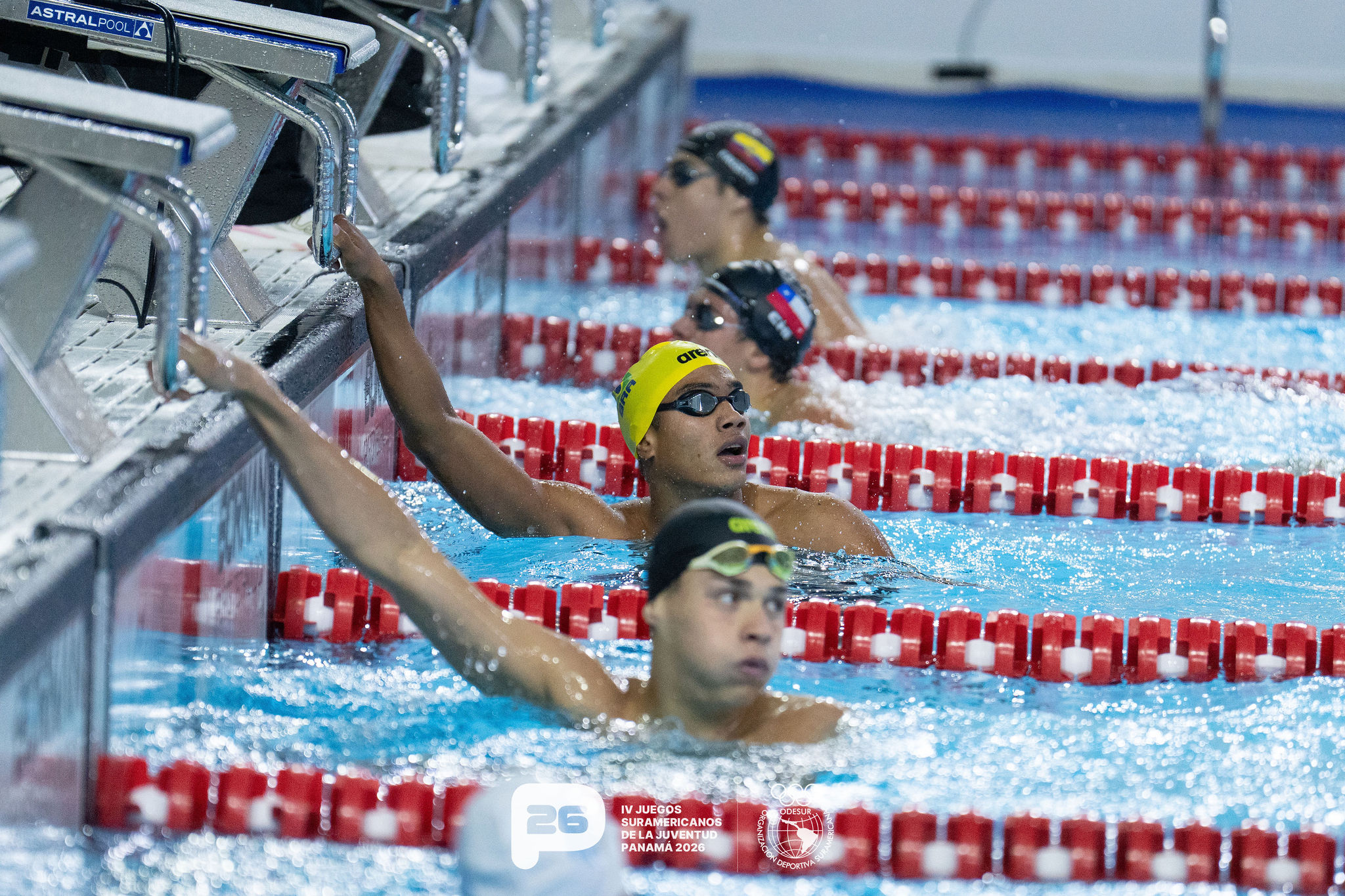 Brazil started strong in the swimming qualifiers