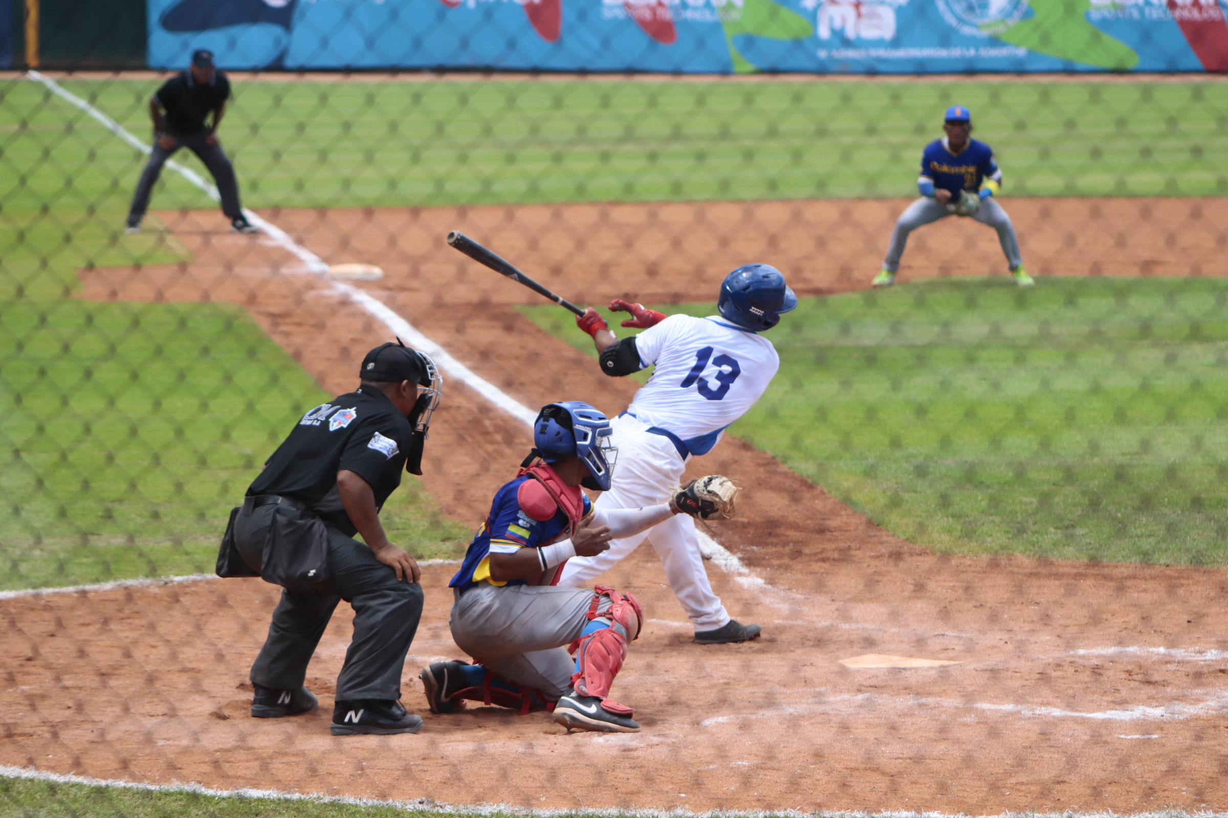 Arrancó la fiesta del béisbol en los JSJ Panamá 2026