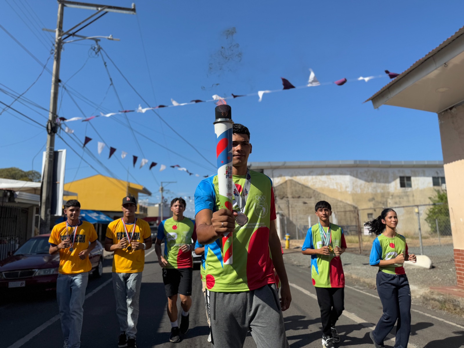 DE LOS SANTOS A HERRERA: SIGUE EL RECORRIDO DE LA ANTORCHA