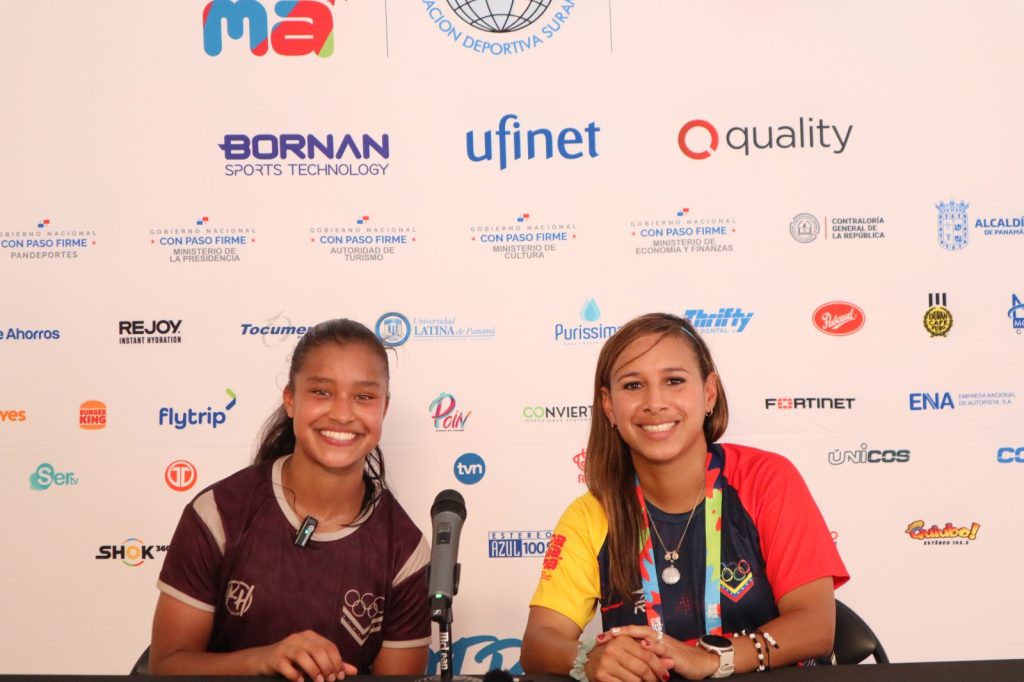 Orlianys Duran y Dayana Frias