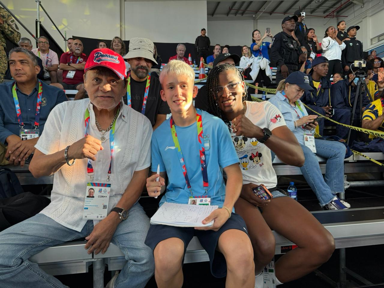 Roberto Durán present at the South American Youth Games